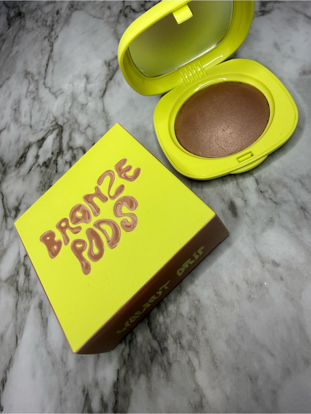 Bronze Pods Radiant Bronzer - Brown